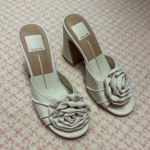 Dolce Vita Cream Flower Heel